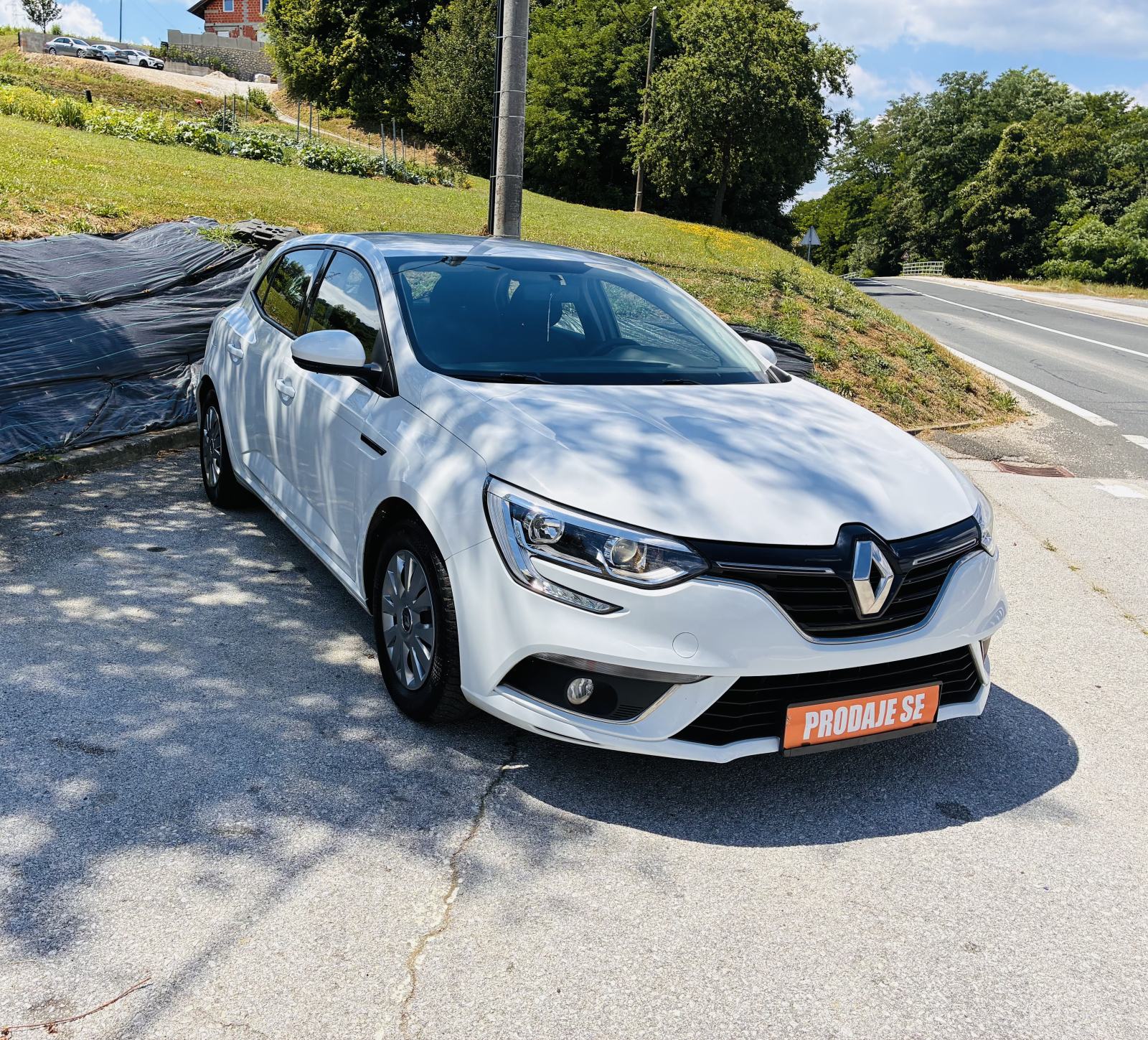 Renault Megane - Dizel - 110 000 Km - 2020 godina, pogled izvana - slika 1