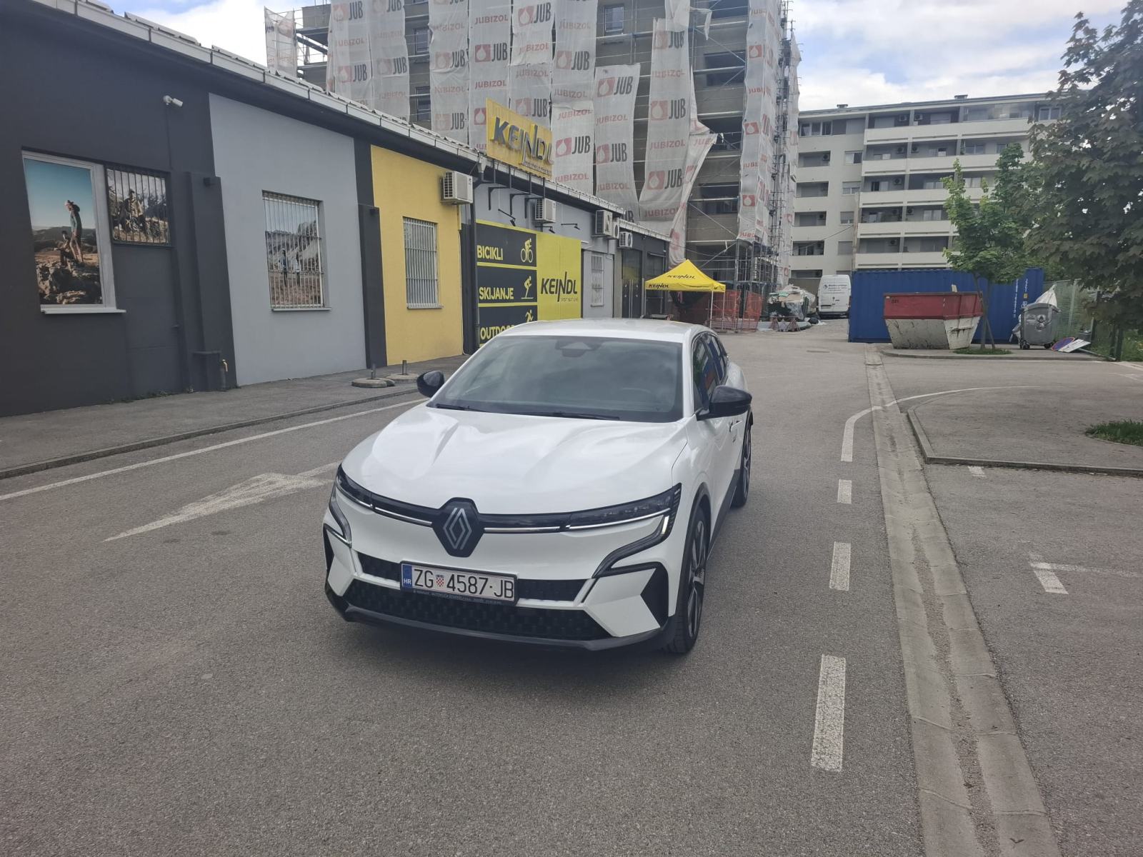 Renault Megane E-Tech EV60 Techno Optimal charge i Toplinska pumpa, pogled izvana - slika 1
