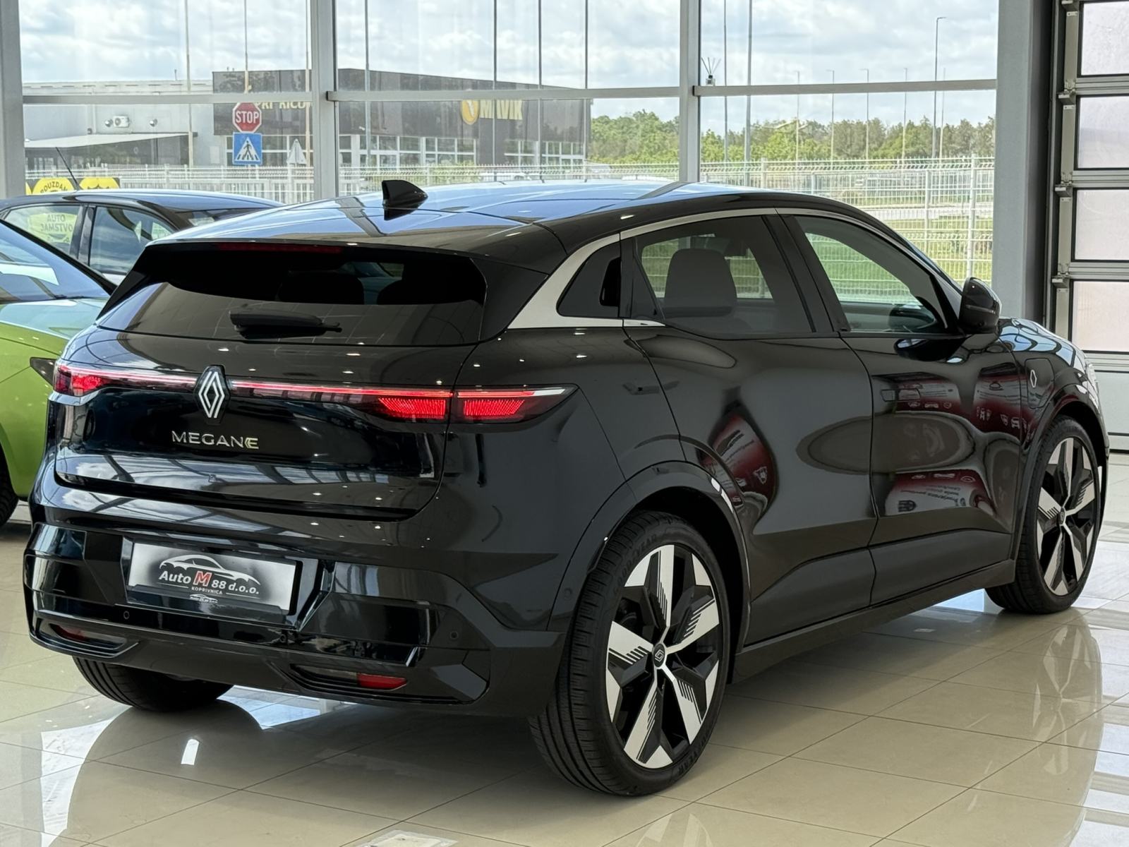 Renault Megane E-Tech - NOVO VOZILO - 88KM - TVORNIČKO JAMSTVO, fotografija 9
