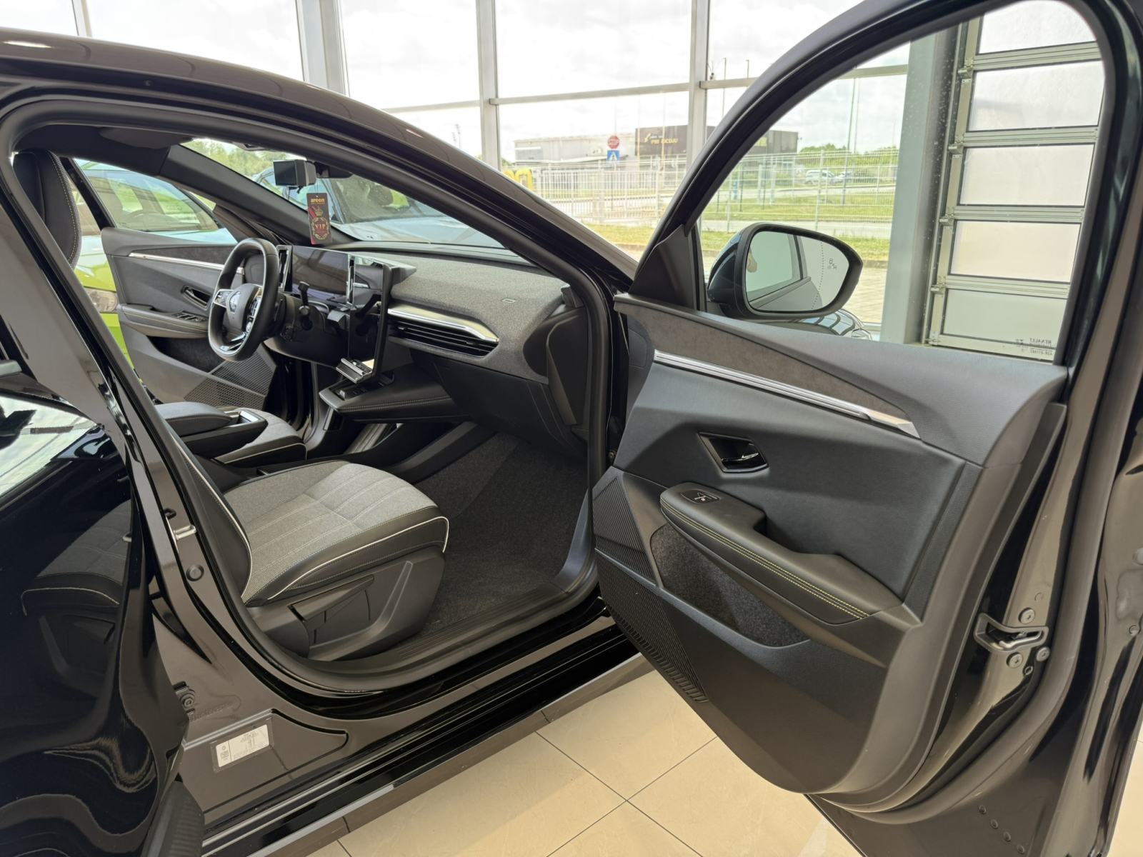 Renault Megane E-Tech - NOVO VOZILO - 88KM - TVORNIČKO JAMSTVO, fotografija 16
