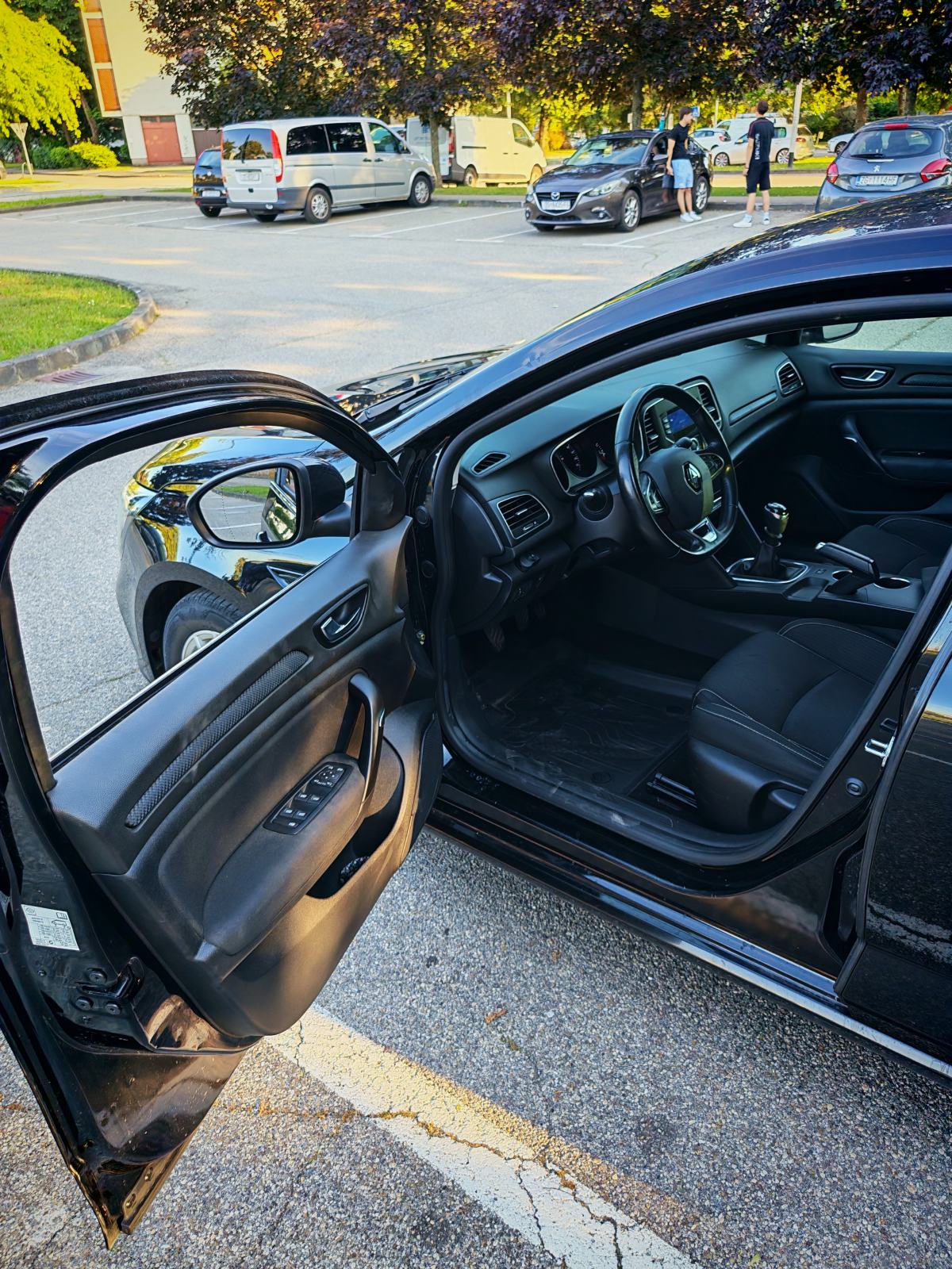 Renault Megane Grandcoupe 1.5 DCi, 1. Vlasnik, Servisna, fotografija 15