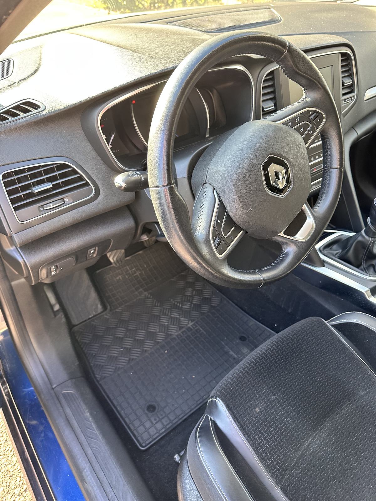 Renault Megane GrandCoupe 1.5 dCi 110 | 2018 | INTENS | Reg. do 01/27, fotografija 7