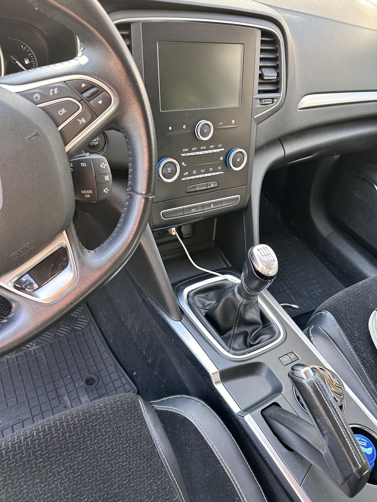Renault Megane GrandCoupe 1.5 dCi 110 | 2018 | INTENS | Reg. do 01/27, fotografija 8