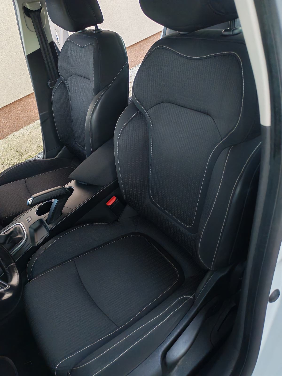 Renault Megane Grandcoupe 1.5 dci, 110, fotografija 9