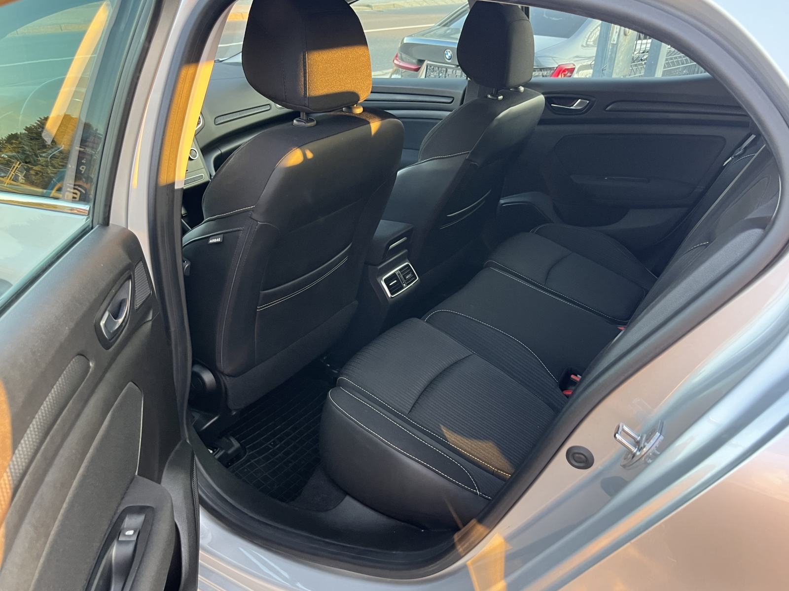 Renault Megane 1.3 TCe 1.VL Nije uvoz, fotografija 11
