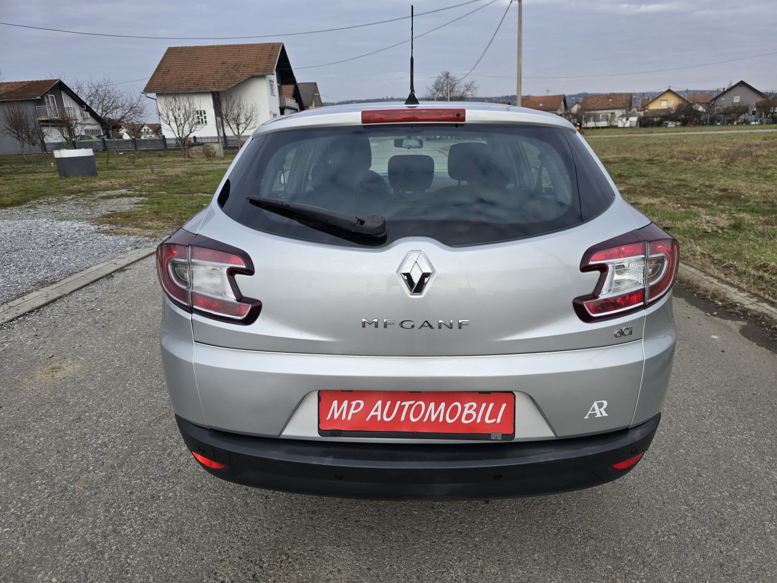 Renault Megane Grandtour 1,5 dCi-2012gd.md-KLIMA-tempomat,6brz,KARTlCE, fotografija 7