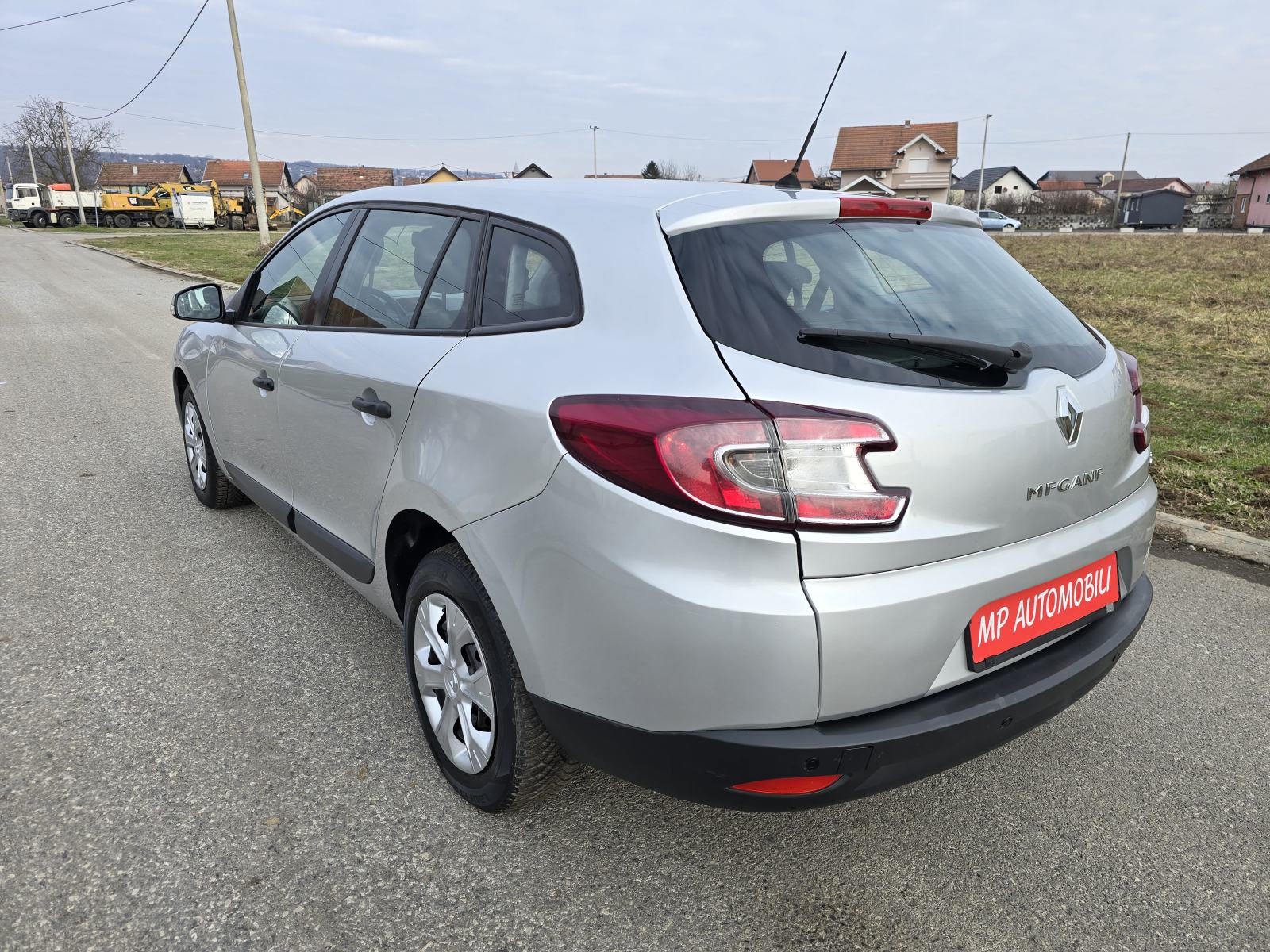 Renault Megane Grandtour 1,5 dCi-2012gd.md-KLIMA-tempomat,6brz,KARTlCE, fotografija 10