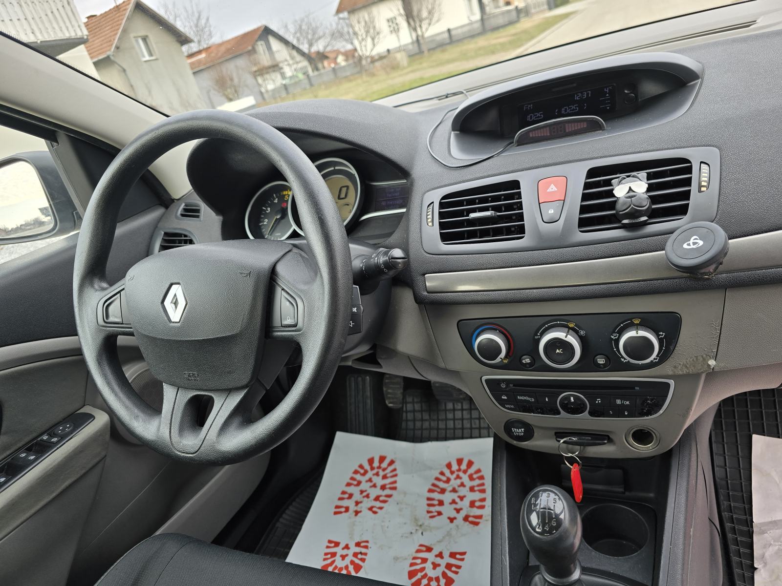 Renault Megane Grandtour 1,5 dCi-2012gd.md-KLIMA-tempomat,6brz,KARTlCE, fotografija 15