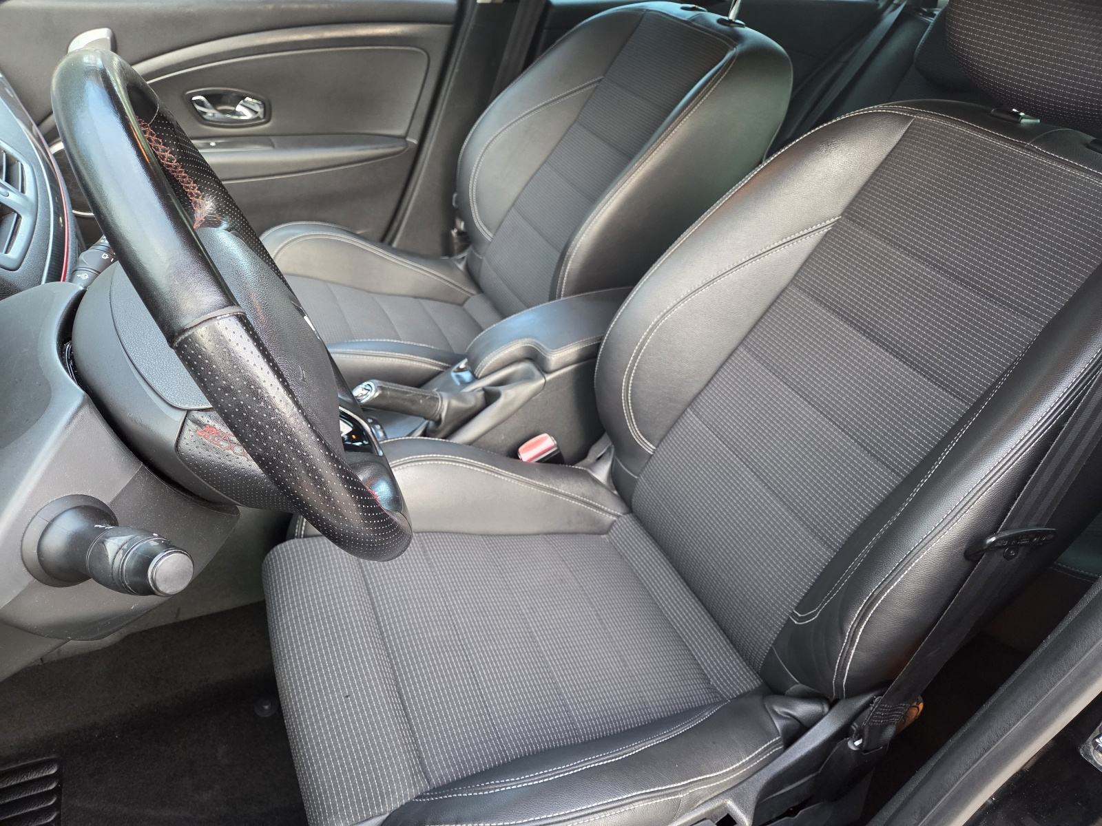 MEGANE GRANDTOUR 1,5 dCi GT LINE NAVI KOŽA, fotografija 10