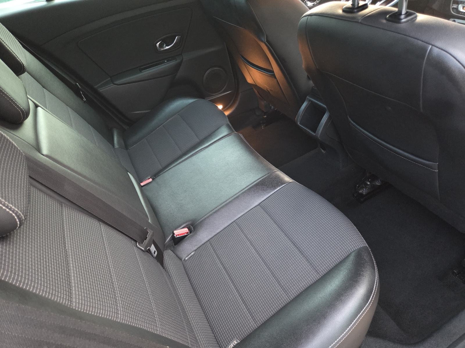 MEGANE GRANDTOUR 1,5 dCi GT LINE NAVI KOŽA, fotografija 12