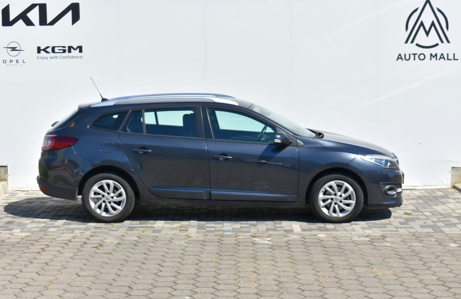 Renault Megane Grandtour 1.5 dCi *HR* REG. 03/27 NAVI,GRIJANJE SJEDALA, pogled izvana - slika 3