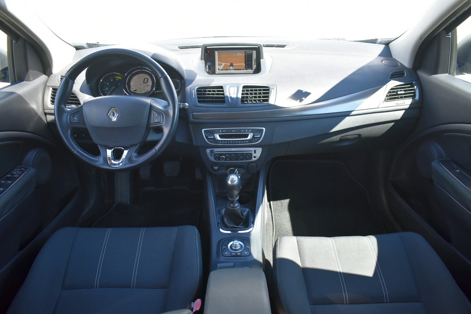 Renault Megane Grandtour 1.5 dCi *HR* REG. 03/27 NAVI,GRIJANJE SJEDALA, fotografija 8