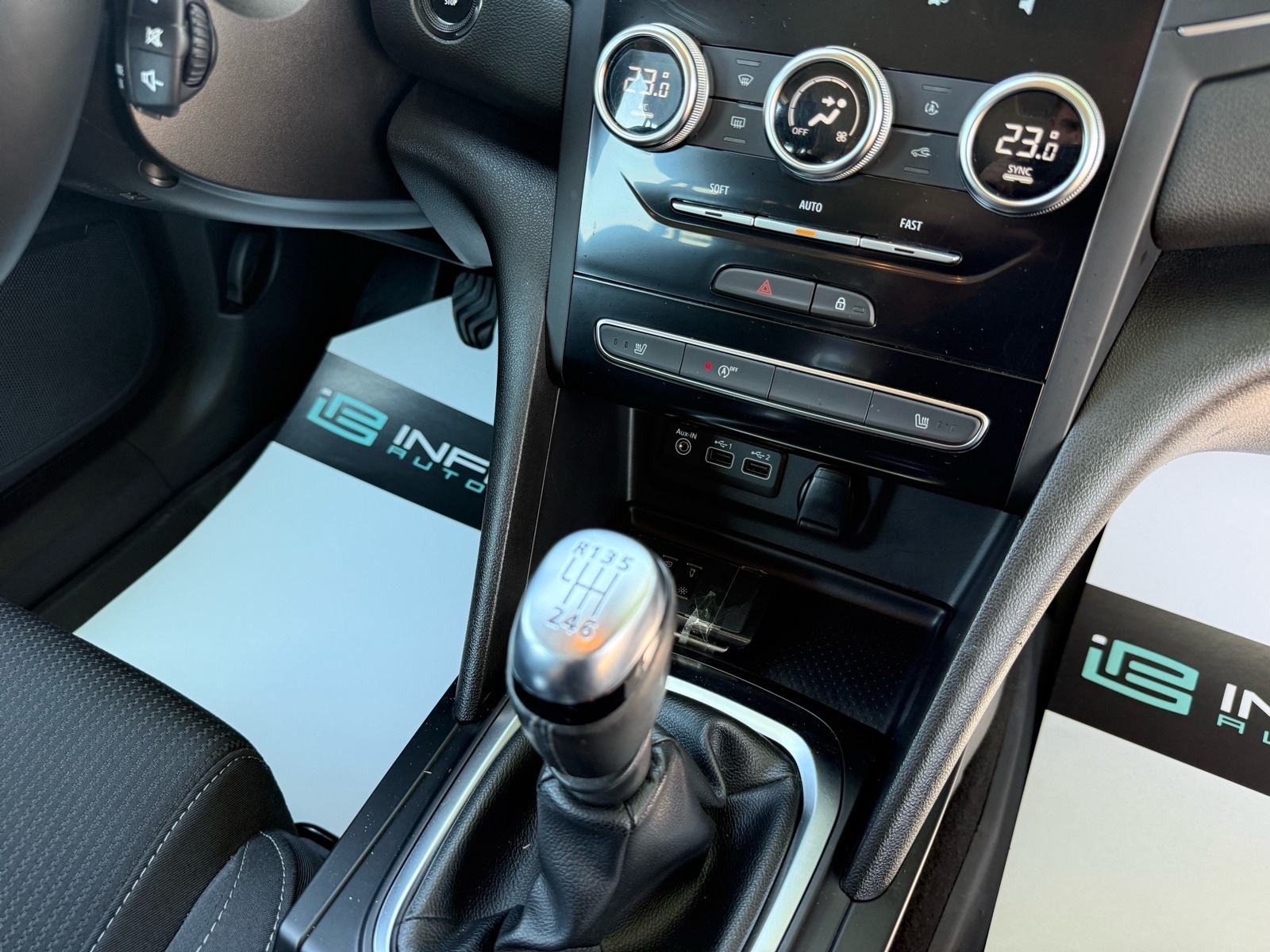 Renault Megane Grandtour 1.5 dCi LEASING RATA 194€, NAVI, REG: 07/27, fotografija 16