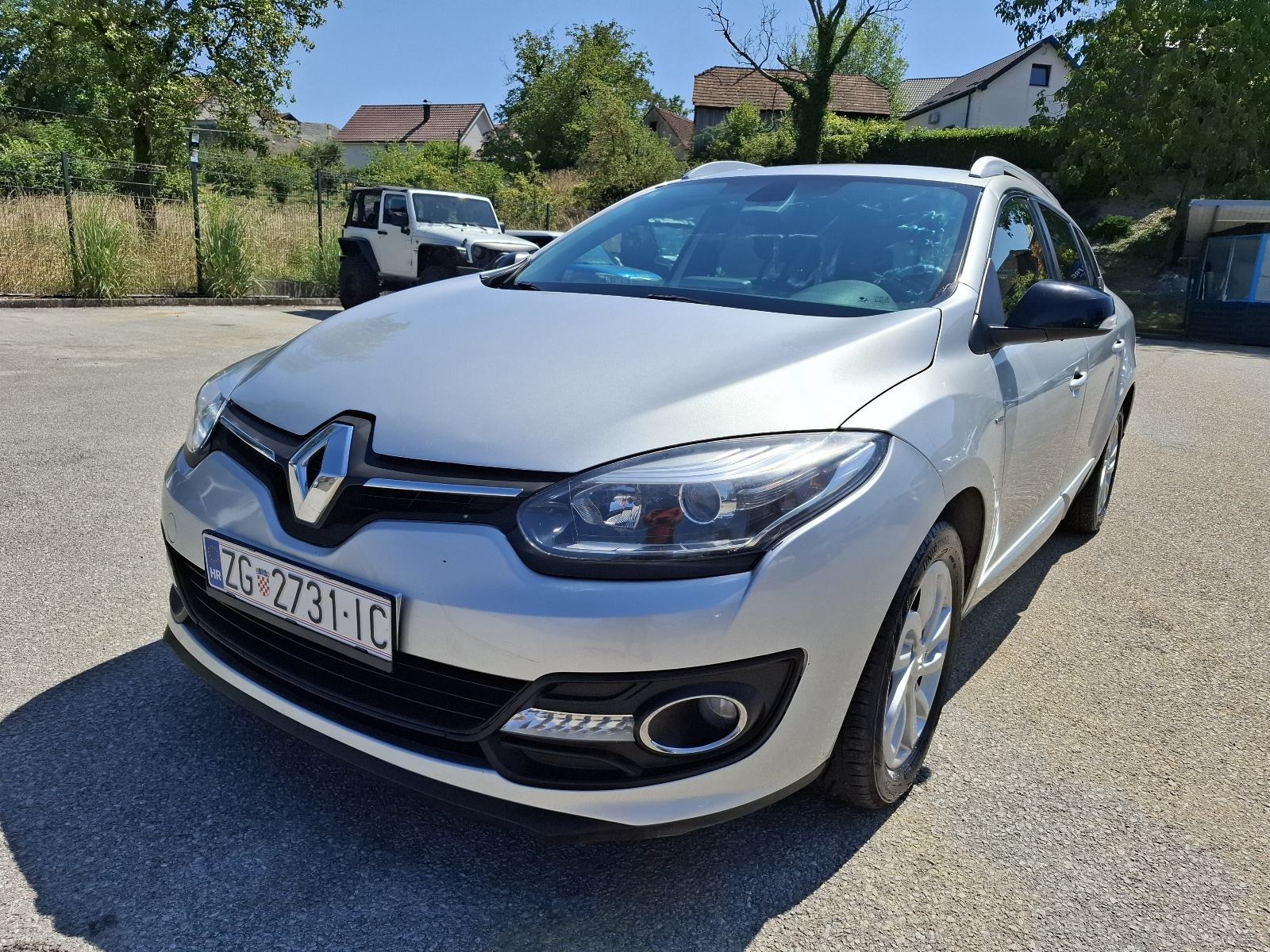Renault Megane Grandtour 1.5 dci LIMITED-KLIMATRONIK-NAVIGACIJA, pogled izvana - slika 1