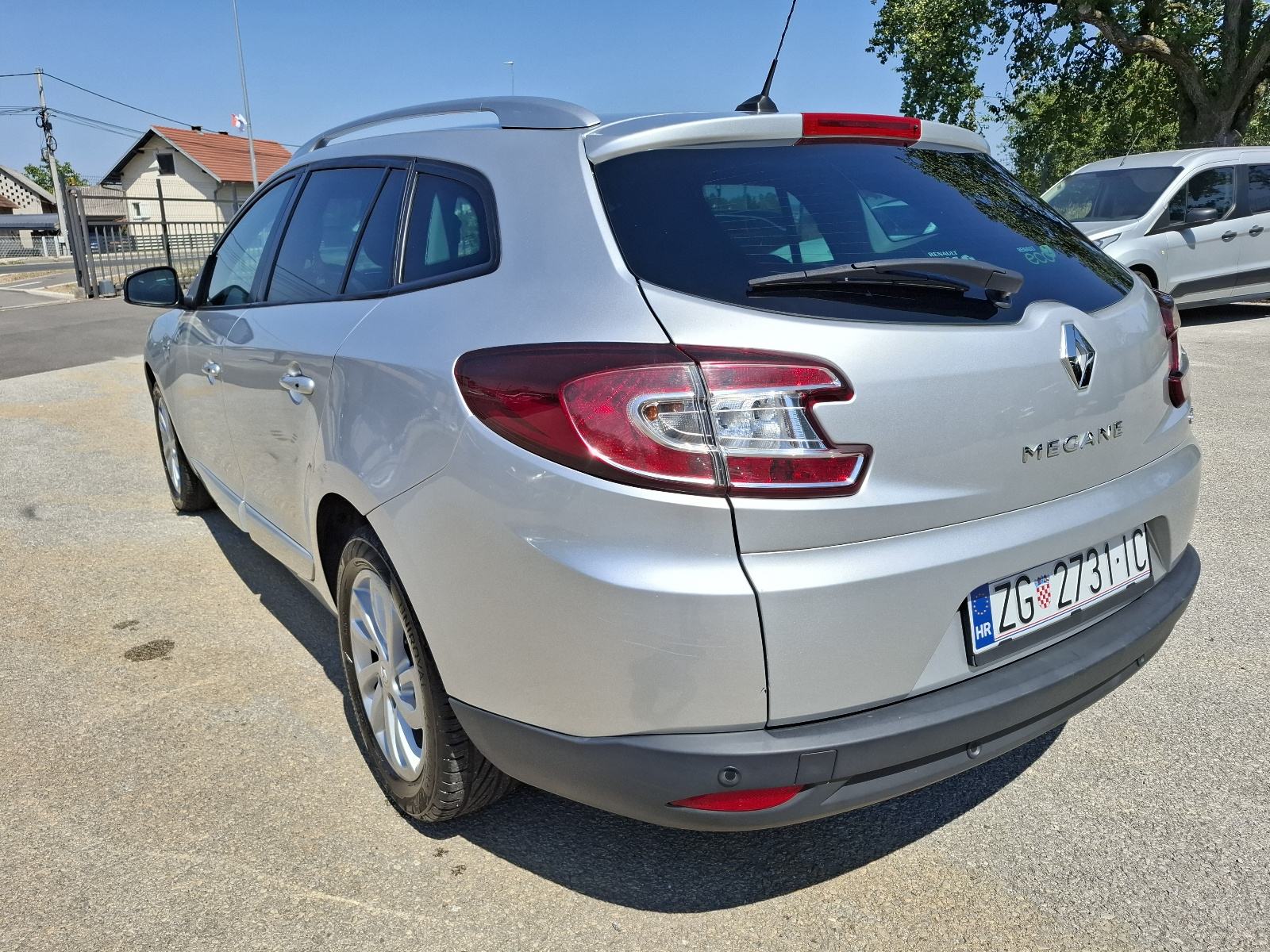 Renault Megane Grandtour 1.5 dci LIMITED-KLIMATRONIK-NAVIGACIJA, fotografija 6