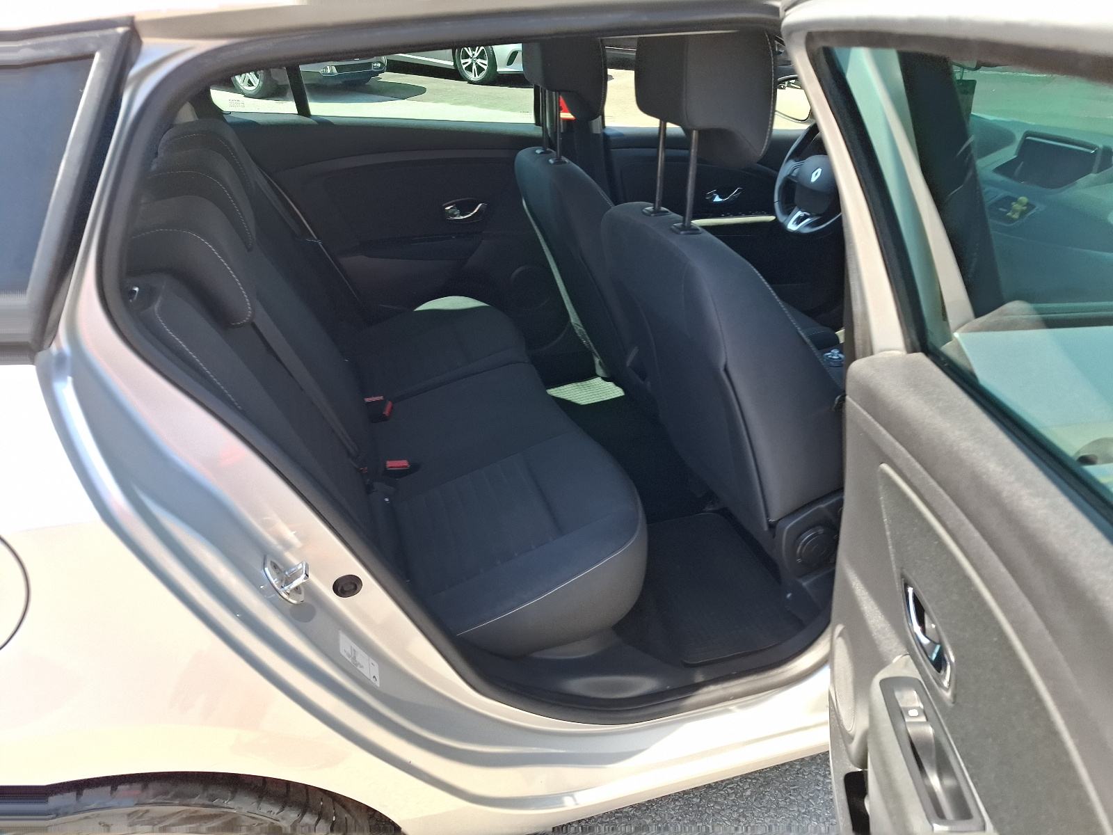 Renault Megane Grandtour 1.5 dci LIMITED-KLIMATRONIK-NAVIGACIJA, fotografija 17