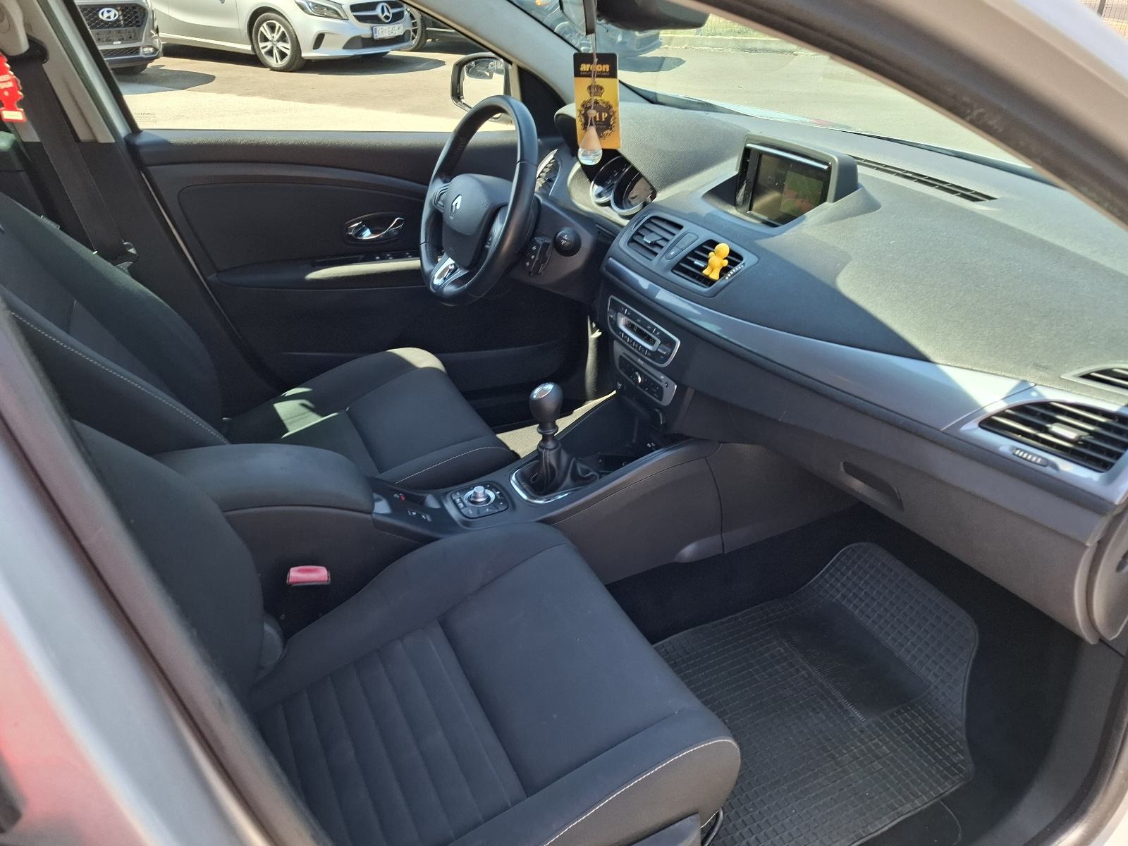 Renault Megane Grandtour 1.5 dci LIMITED-KLIMATRONIK-NAVIGACIJA, fotografija 19