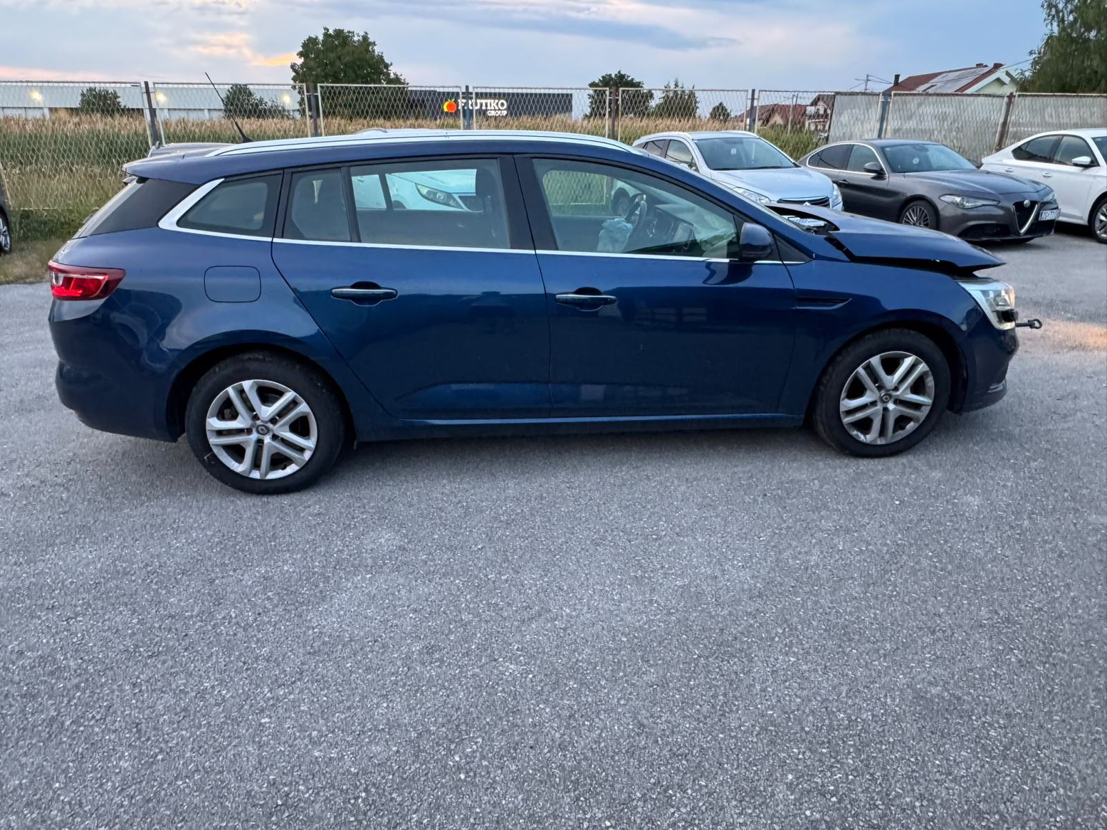 Renault Megane Grandtour 1.5 DCI *OŠTEĆEN*, fotografija 2