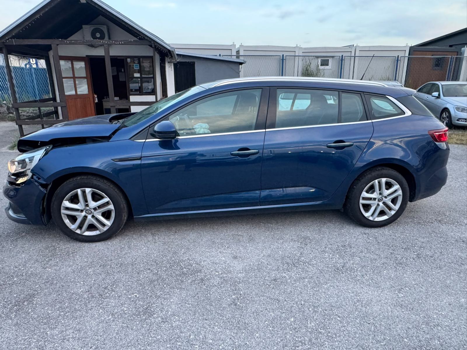 Renault Megane Grandtour 1.5 DCI *OŠTEĆEN*, fotografija 4