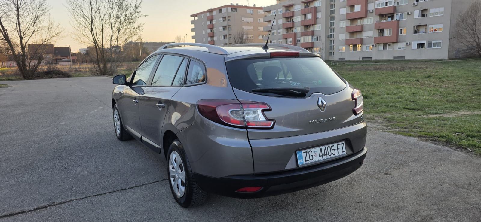 Renault Megane Grandtour 1,5 dCi reg.do 07/27,Odlicno stanje, fotografija 20