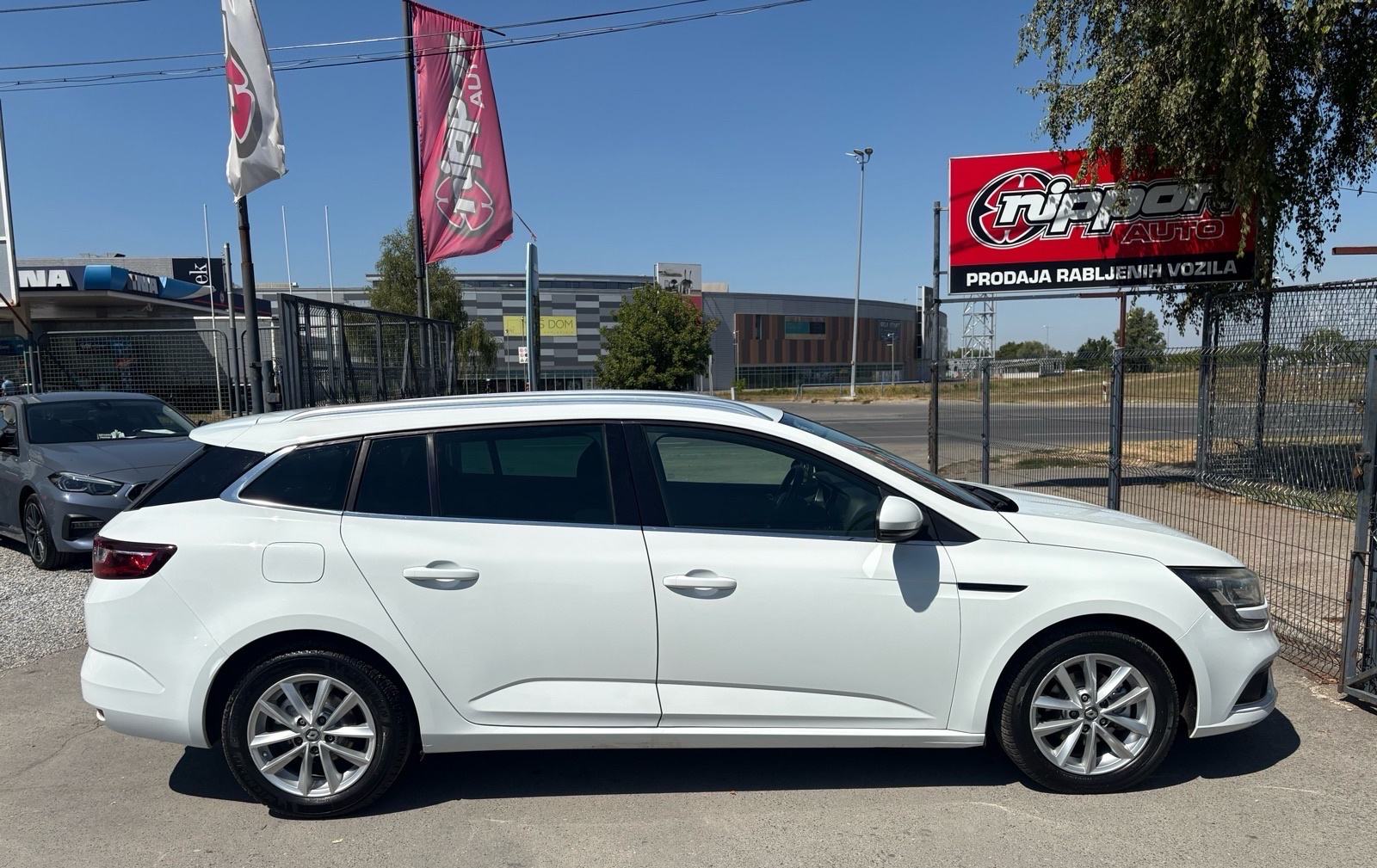 Renault Megane Grandtour 1,5 dCi REG:12/2026 - NAVI - KLIMA - LEASING, fotografija 7