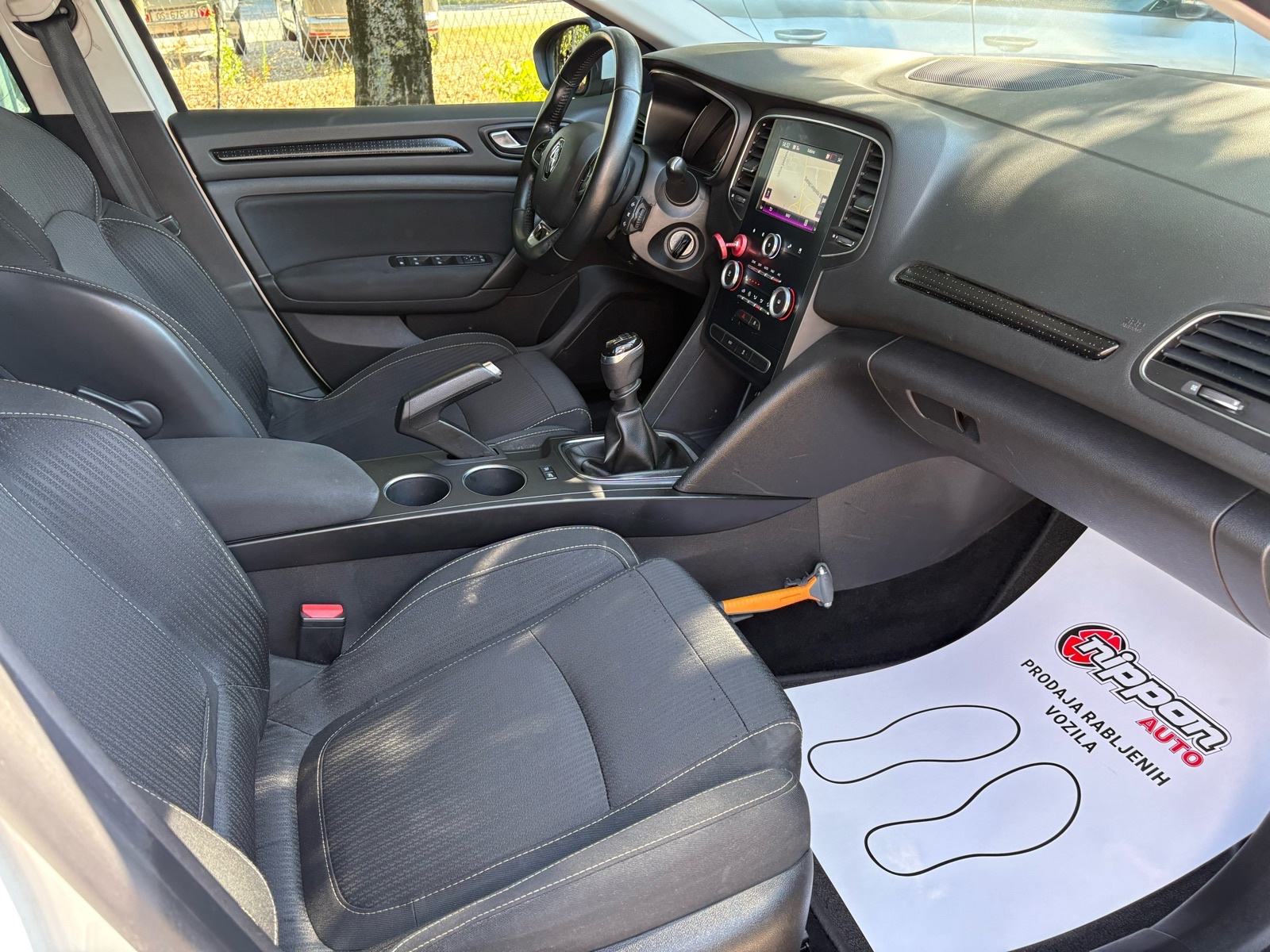 Renault Megane Grandtour 1,5 dCi REG:12/2026 - NAVI - KLIMA - LEASING, fotografija 19