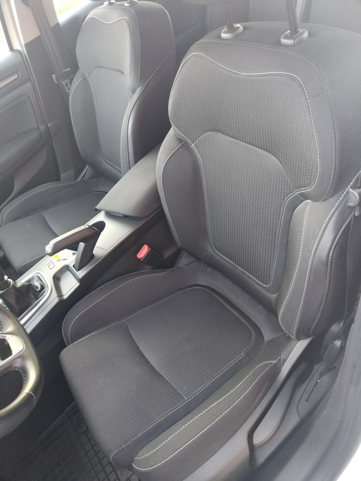 Renault Megane Grandtour 1.5 dCi grijanje sjedala, kamera, fotografija 10