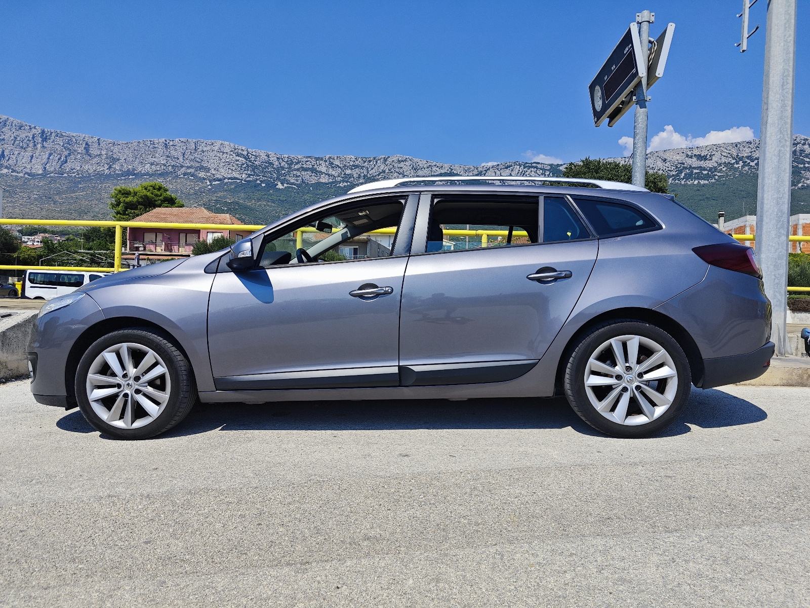 Renault Megane Grandtour 1,5 dCi, fotografija 2