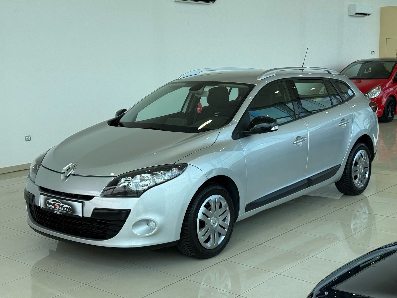 Renault Megane Grandtour 1.5 DCI⭐️121.000KM⭐️NAVI⭐️SERVISNA⭐️GARANCIJA, fotografija 4