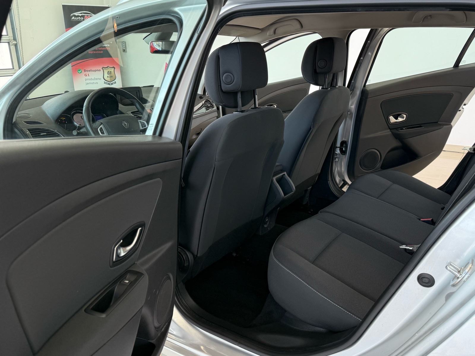 Renault Megane Grandtour 1.5 DCI⭐️121.000KM⭐️NAVI⭐️SERVISNA⭐️GARANCIJA, fotografija 13