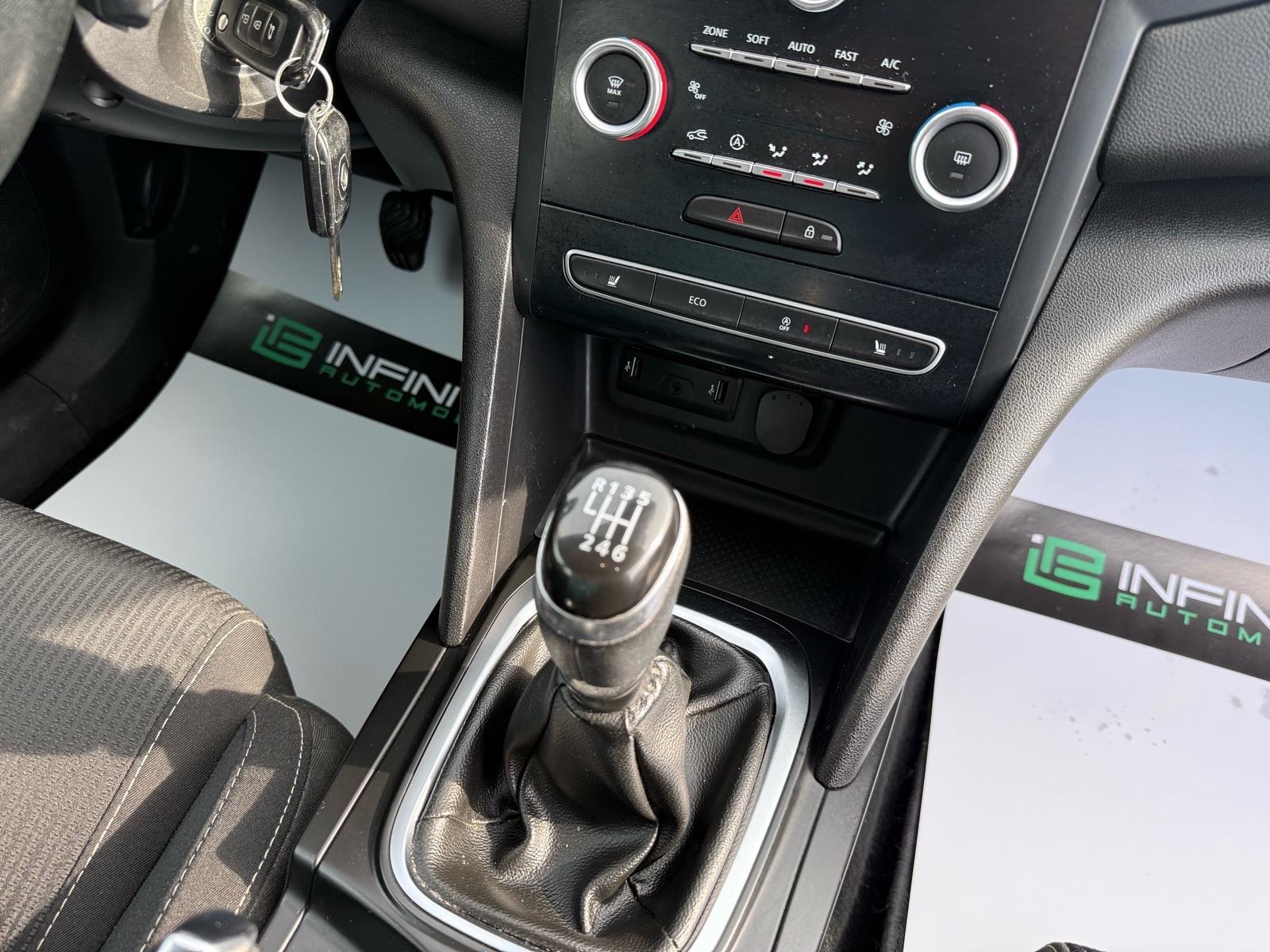 Renault Megane Grandtour 1.5dCi LEASING BEZ UČEŠĆA, NAV, VIRT,AUTKLIMA, fotografija 14
