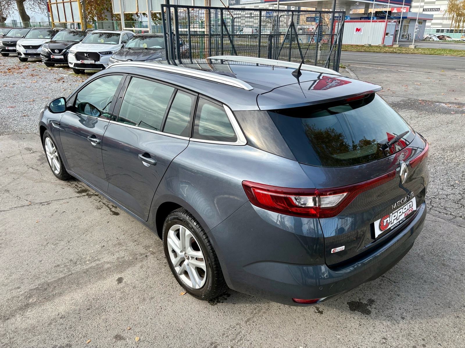 Renault Megane Grandtour 1.5dCi NAVI - TEMPOMAT - LEASING RATA 315 €, fotografija 4