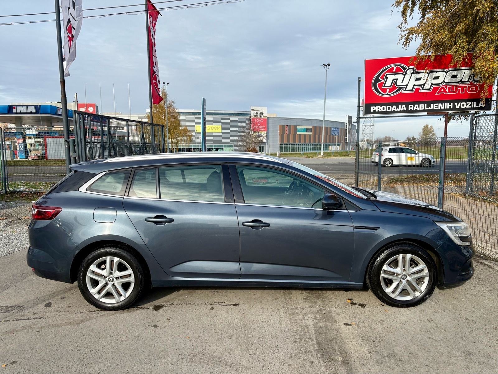 Renault Megane Grandtour 1.5dCi NAVI - TEMPOMAT - LEASING RATA 315 €, fotografija 7