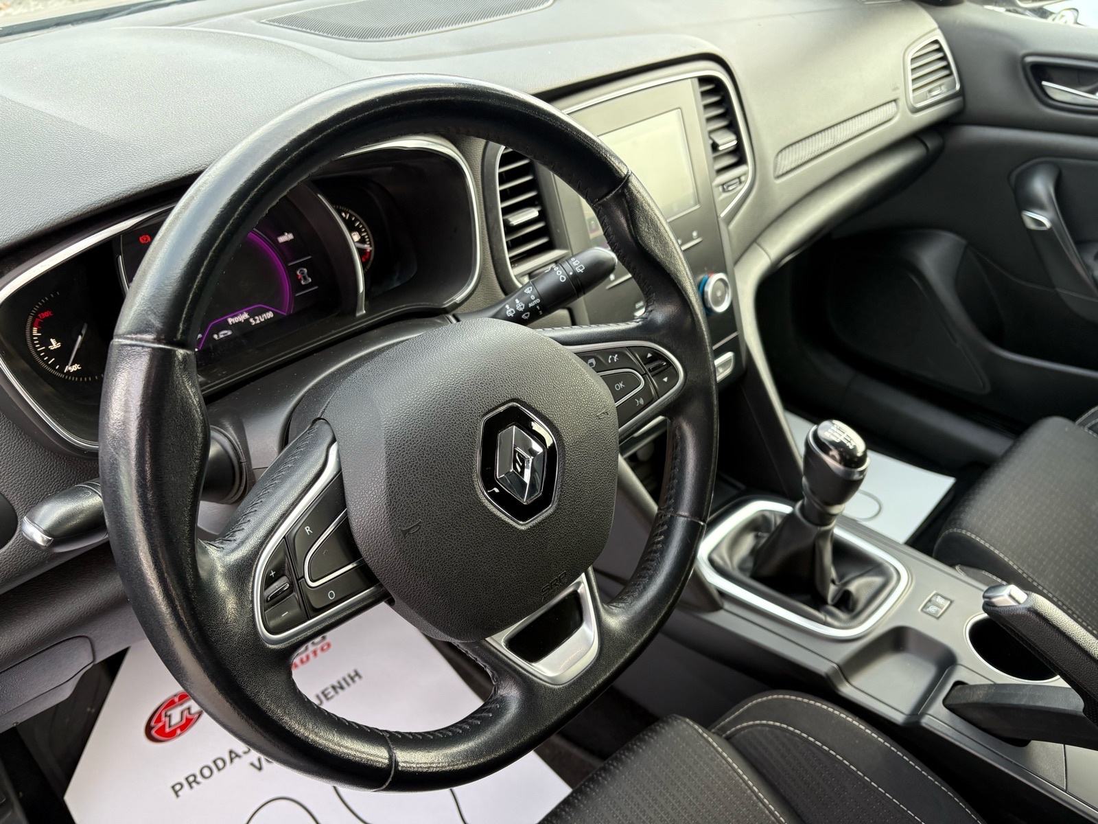 Renault Megane Grandtour 1.5dCi NAVI - TEMPOMAT - LEASING RATA 315 €, fotografija 9