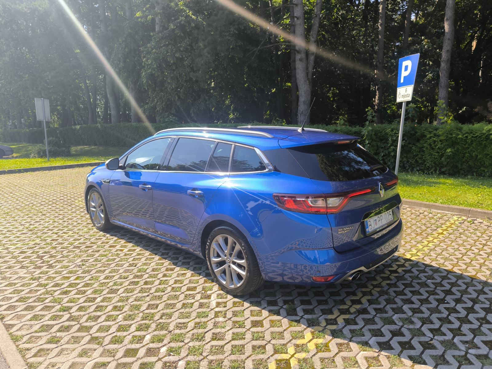 Renault Megane Grandtour 205 GT, 4CONTROL, FULL LED, EKSTRA STANJE, fotografija 7