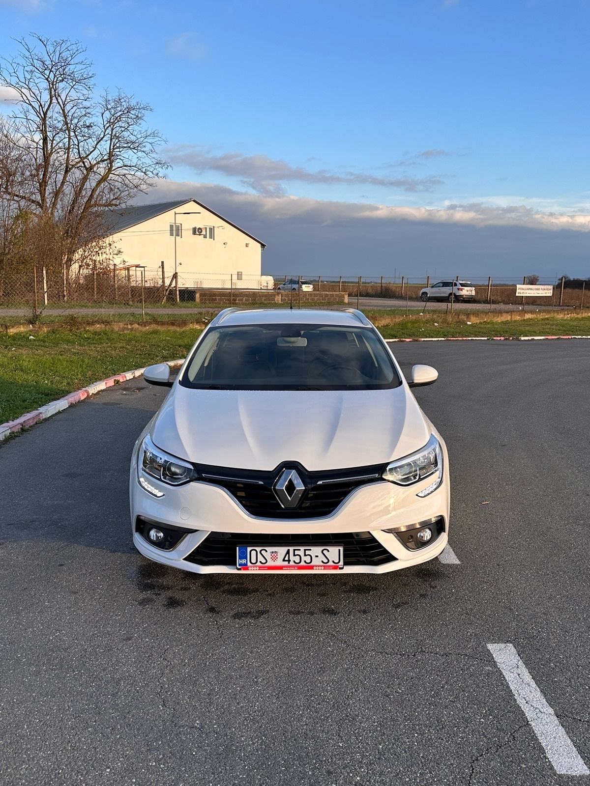 Renault Megan 1.5 dCi 115 *118tkm*2020g., pogled izvana - slika 5