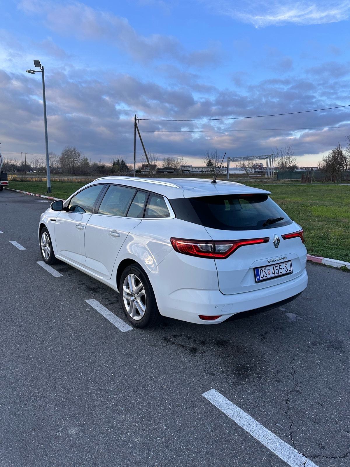 Renault Megan 1.5 dCi 115 *118tkm*2020g., pogled izvana - slika 1