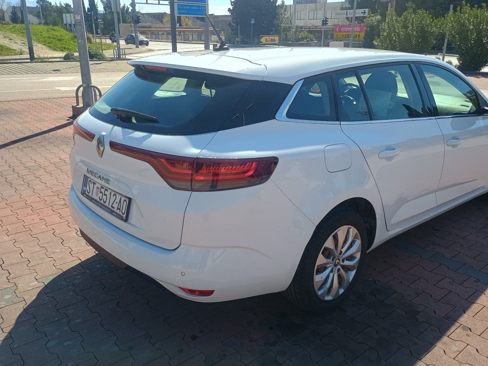 Renault Megane Grandtour Blue dCi 115, fotografija 8