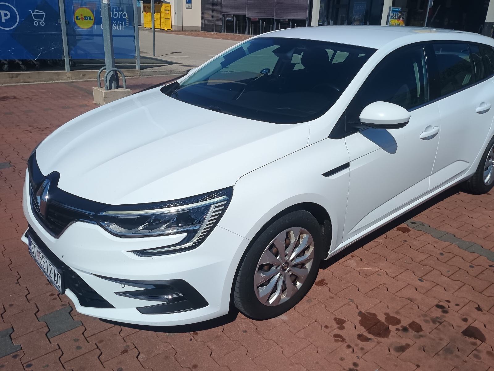 Renault Megane Grandtour Blue dCi 115, fotografija 3
