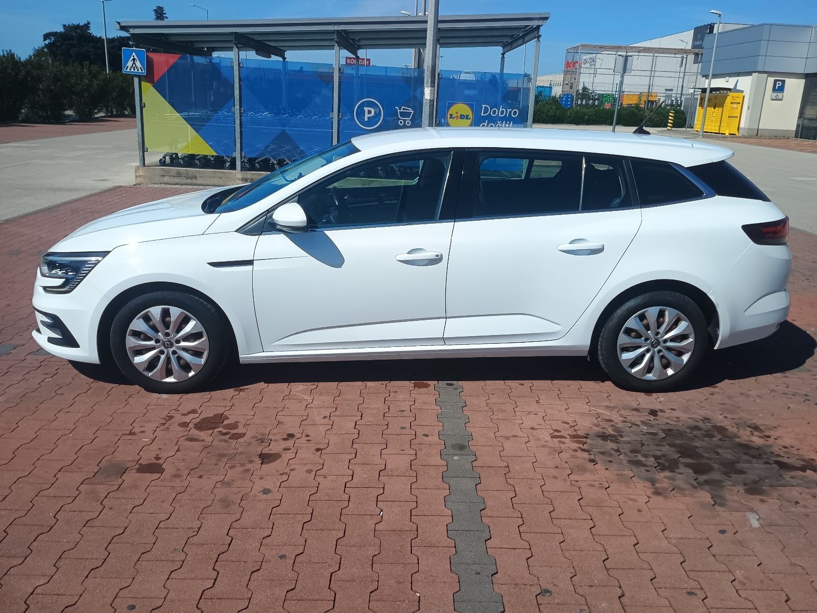 Renault Megane Grandtour Blue dCi 115, fotografija 4