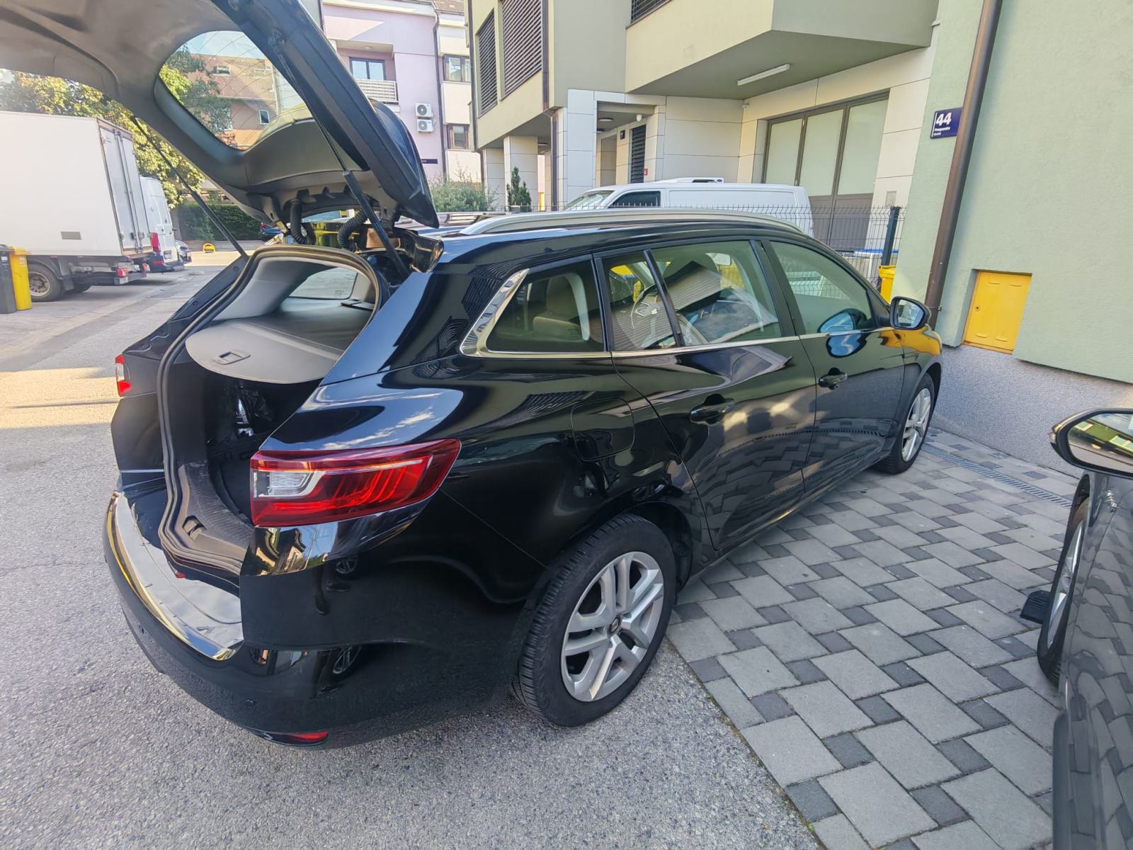 Renault Megane Grandtour dCi 110 113TKM,, pogled izvana - slika 3