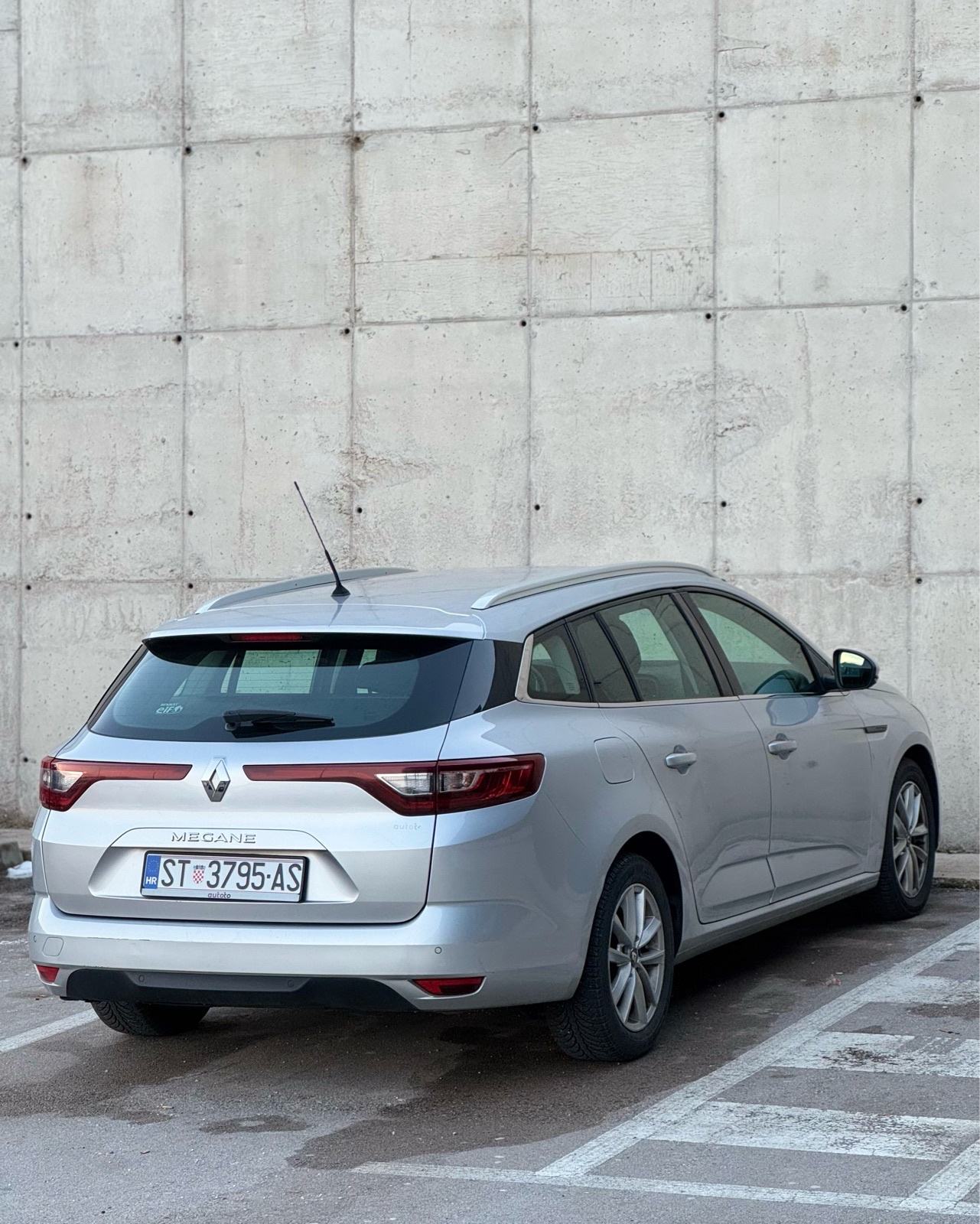 Renault Megane Grandtour dCi 110 automatik, fotografija 3