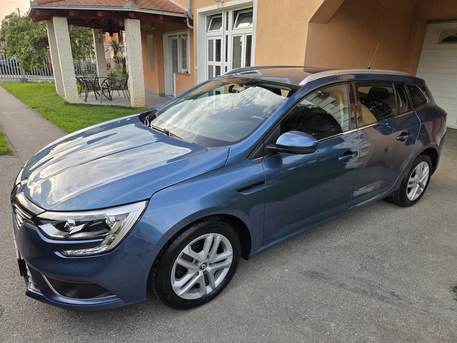 Renault Megane Grandtour dCi 110 #ODLIČAN, MOGUČA ZAMJENA#, fotografija 3