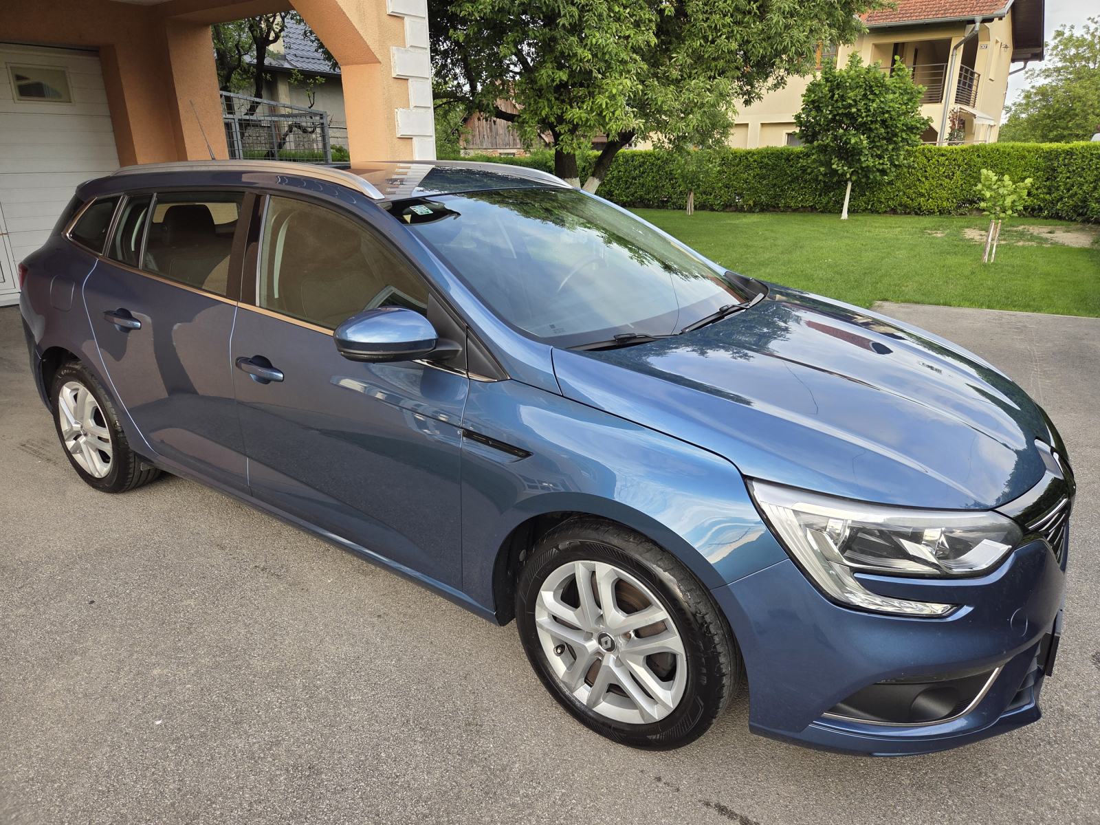 Renault Megane Grandtour dCi 110 #ODLIČAN, MOGUČA ZAMJENA#, fotografija 1