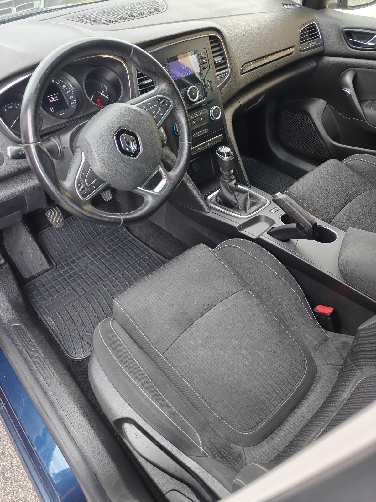Renault Megane Grandtour dCi 110, fotografija 16