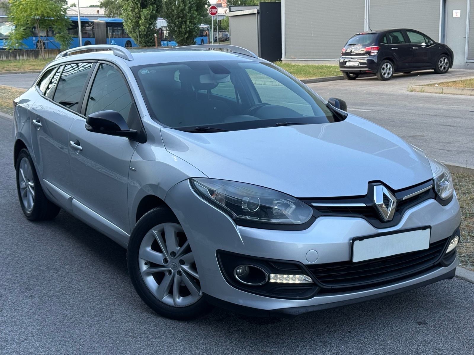 RENAULT MEGANE GRANDTOUR/REDIZAJN/2016G/LIMITED OPREMA/, fotografija 3