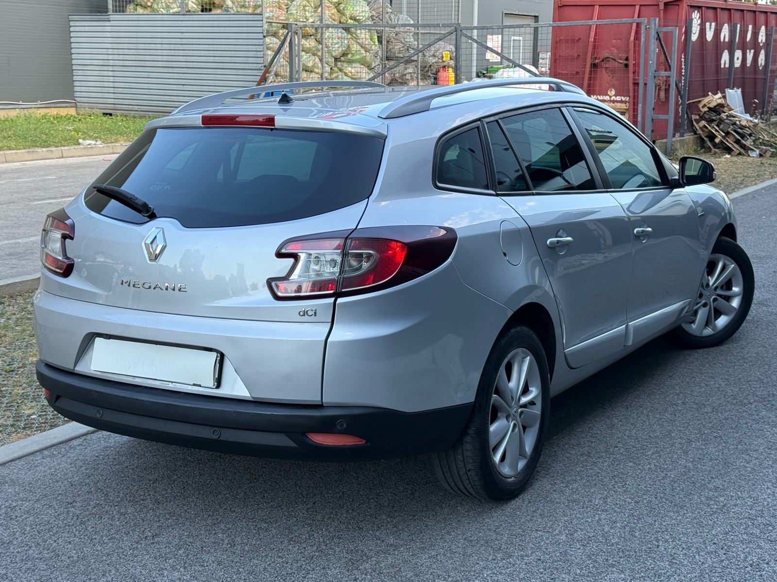 RENAULT MEGANE GRANDTOUR/REDIZAJN/2016G/LIMITED OPREMA/, fotografija 7