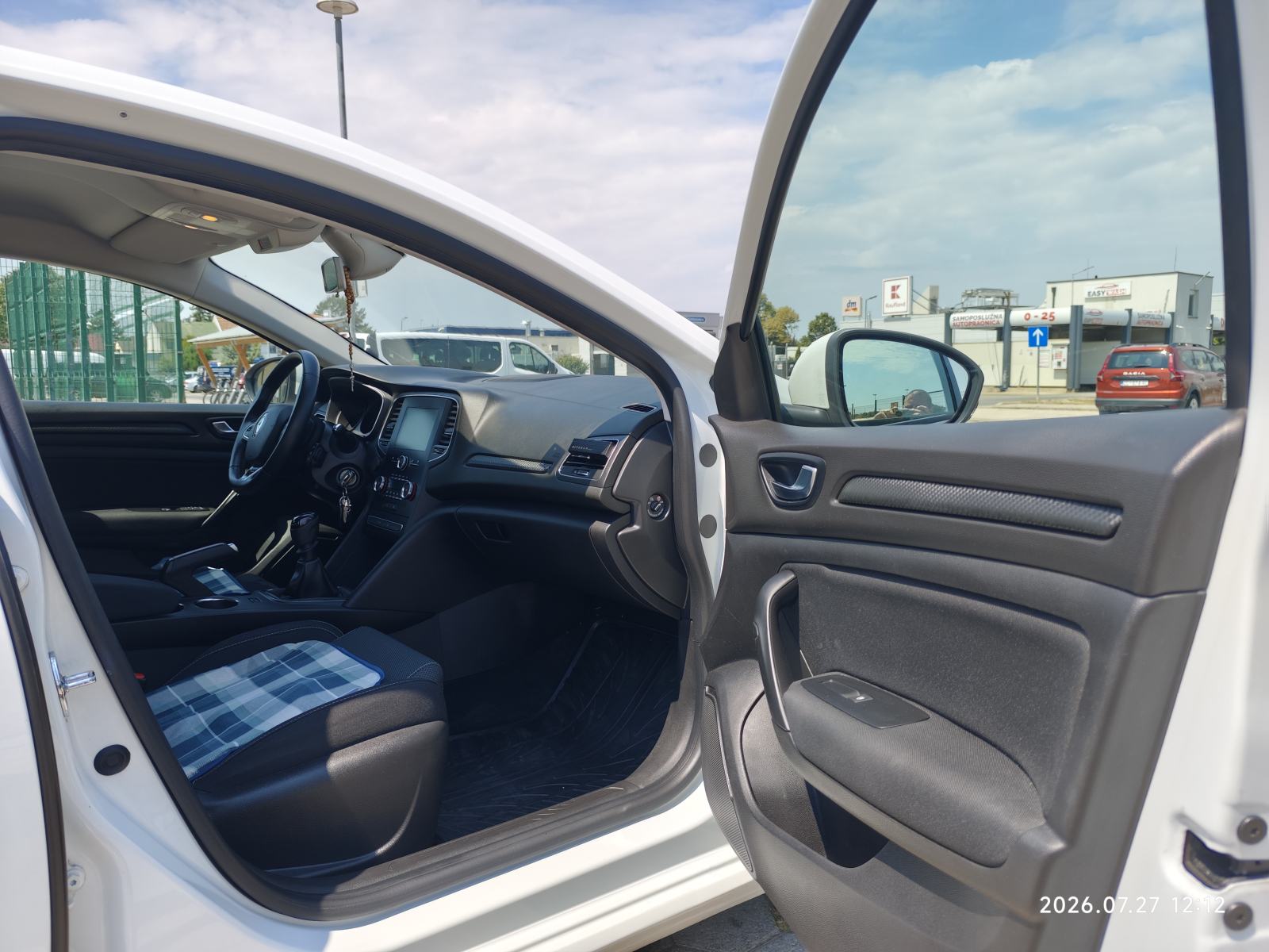 Renault Megane IV 1.5 dCi, 125800 km, Registriran do 26.07.2027., fotografija 9