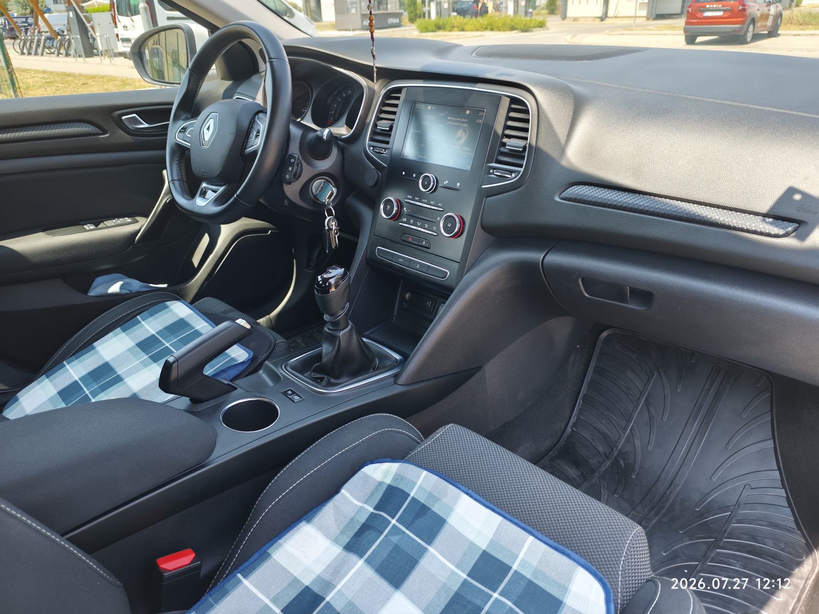 Renault Megane IV 1.5 dCi, 125800 km, Registriran do 26.07.2027., fotografija 15