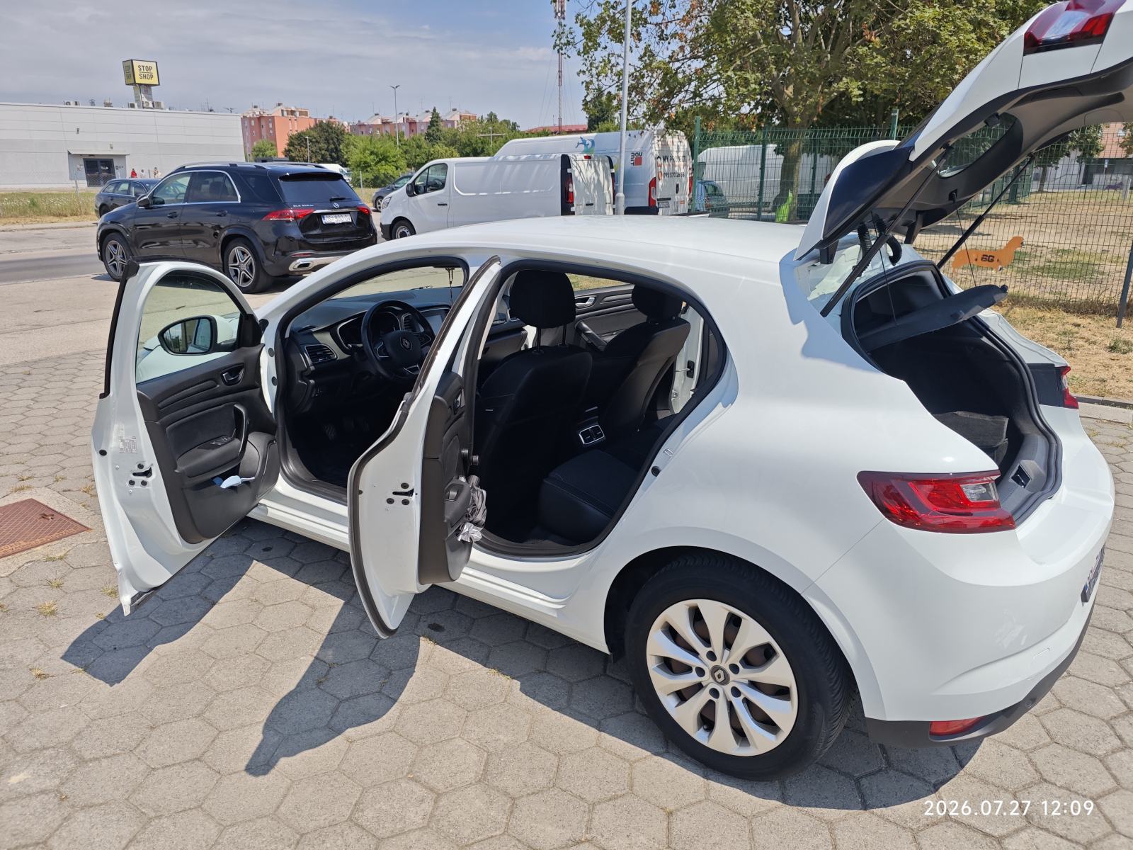 Renault Megane IV 1.5 dCi, 125800 km, Registriran do 26.07.2027., fotografija 7